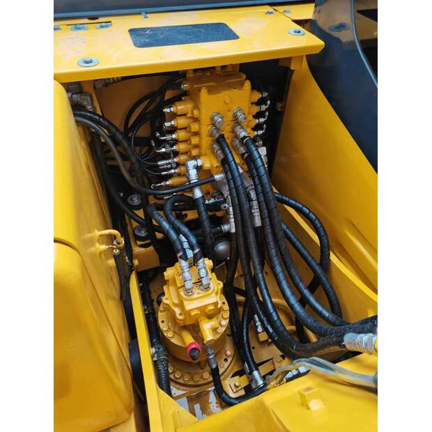 2021 كراولر اكزافيتور PC130-7-45861730