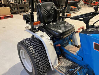 ford-1220-1429710-45861832