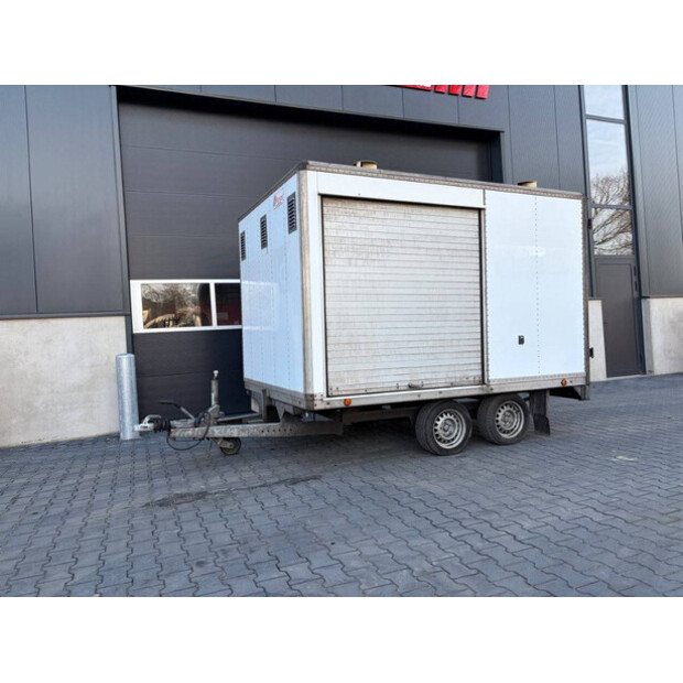 2016 BCW D22-45861981