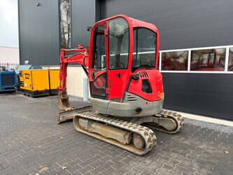 2017-jcb-8025-1429719-45861995