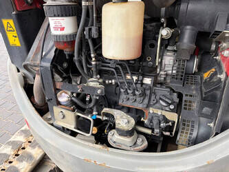 2017-jcb-8025-1429719-45862002