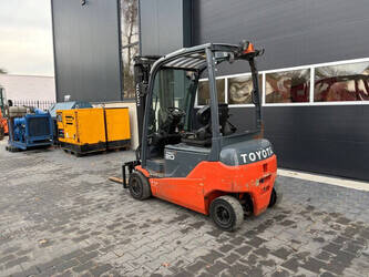 2017-toyota-8fbm20t-1429720-45862022