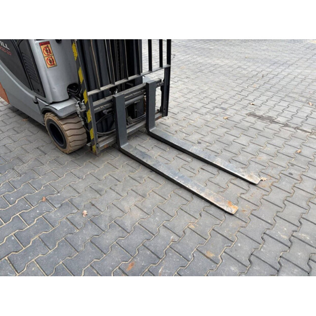 2017 Still RX20-20-45862070