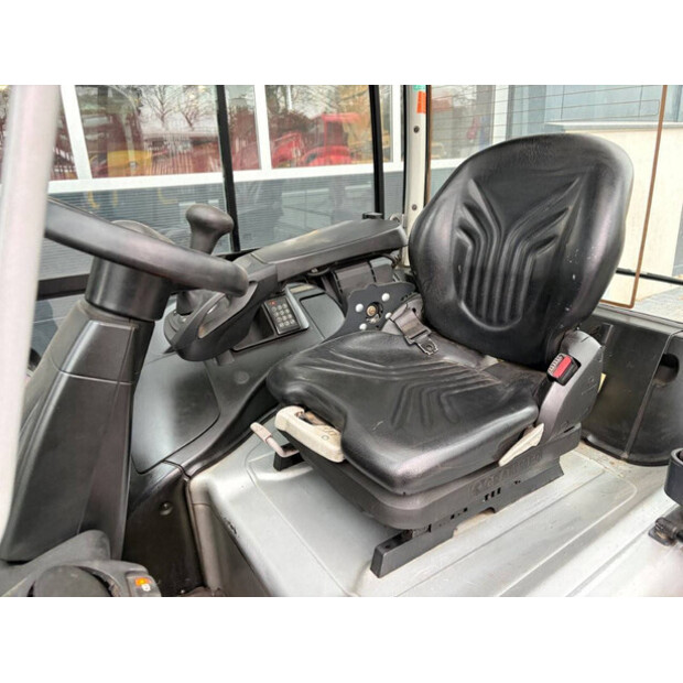 2017 Still RX20-20-45862073