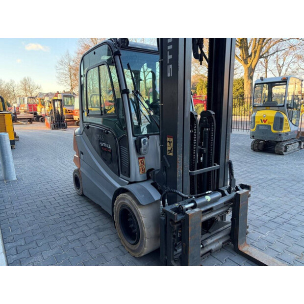 2018 Still RX 60-40-45862082