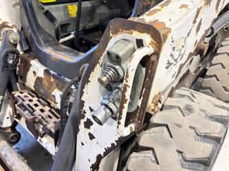 2016-bobcat-s550-1429726-45862137