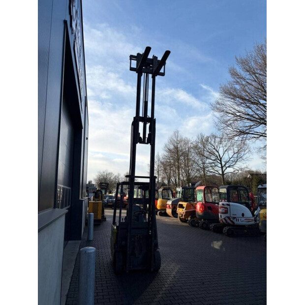 2008 NISSAN 1N1L180-45862293