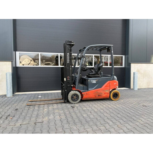 2017 Toyota 8FBM16T-45862357