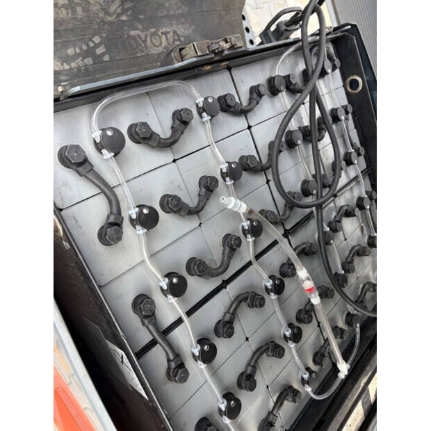 2017 Toyota 8FBM16T-45862368