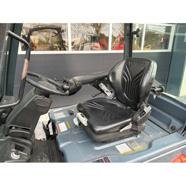 2017 Toyota 8FBM16T-45862370