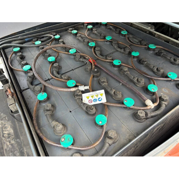 2017 Toyota 8FBM16T-45862371