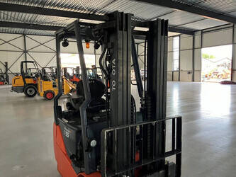 2020-toyota-8fbe15t-1429743-45862382