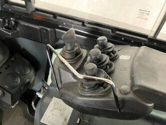 2020-toyota-8fbek16t-1429744-45862397