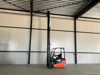 2017-toyota-8fbe16t-1429745-45862418