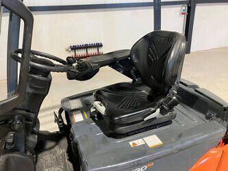 2013-toyota-8fbet16-1429751-45862516