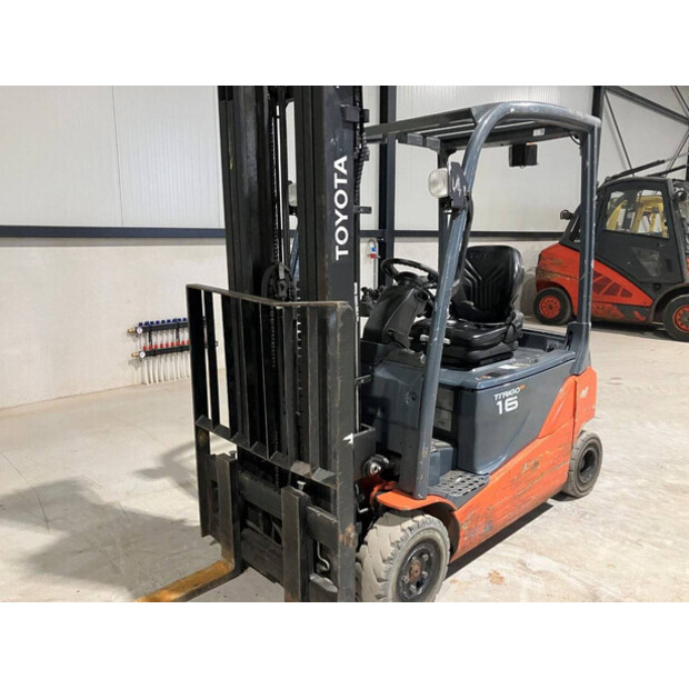 2017 Toyota 8FBM16T-45862647