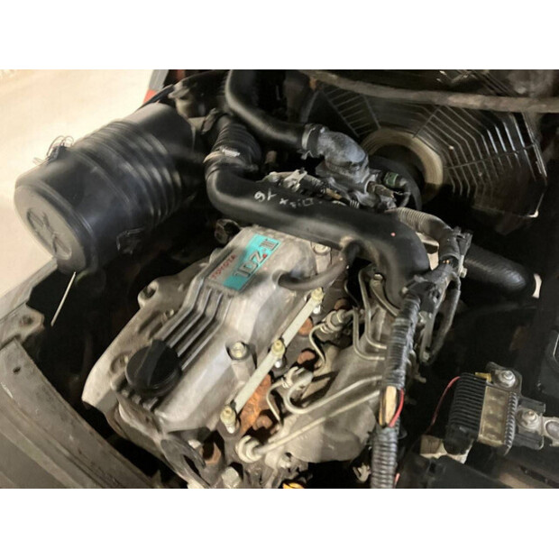 2011 تويوتا 02-8FDF18-45862852