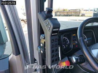 2015-mercedes-benz-actros-2843-45862980