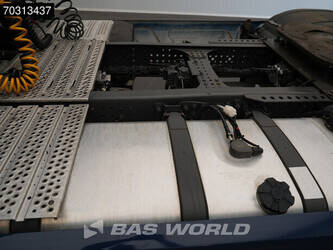 2021-mercedes-benz-actros-1846-1429802-45863750