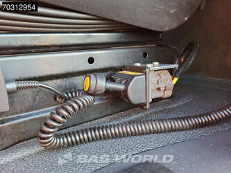 2016-mercedes-benz-actros-1943-1429814-45864210