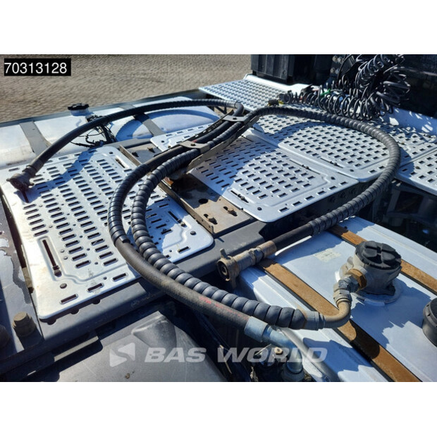 2018 داف XF 530-45864237