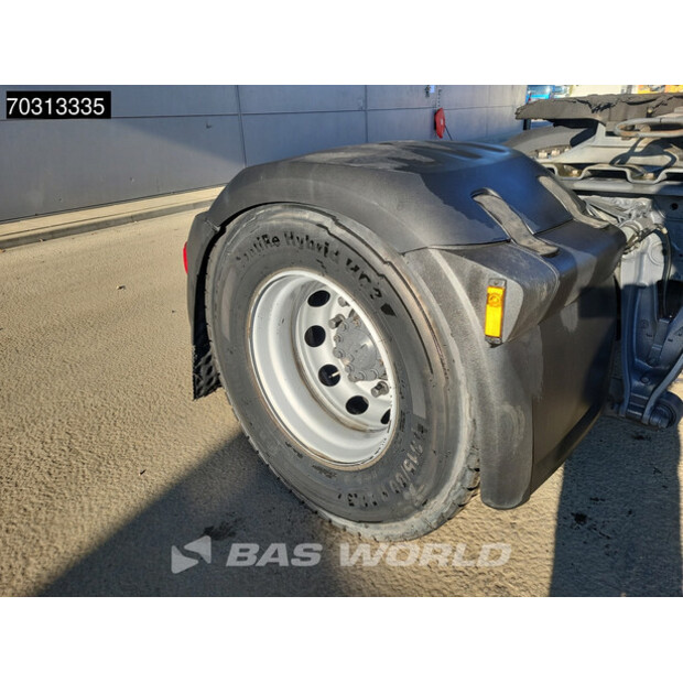 2021 داف XF 480-45864273