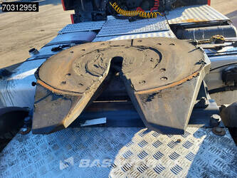 2017-mercedes-benz-actros-1943-1429826-45864642