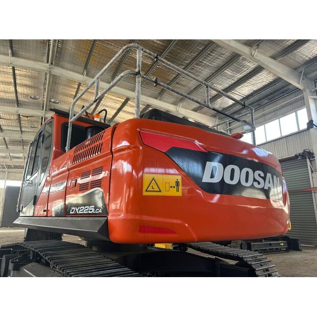 2024 Doosan DX225LCA-45864750