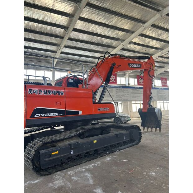 2024 Doosan DX225LCA-45864752