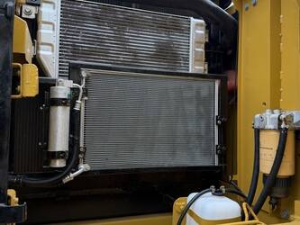 2024-caterpillar-323dl-1429846-45864772