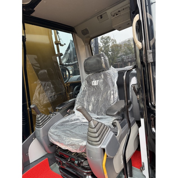 2024 كاتربيلر 323DL-45864774