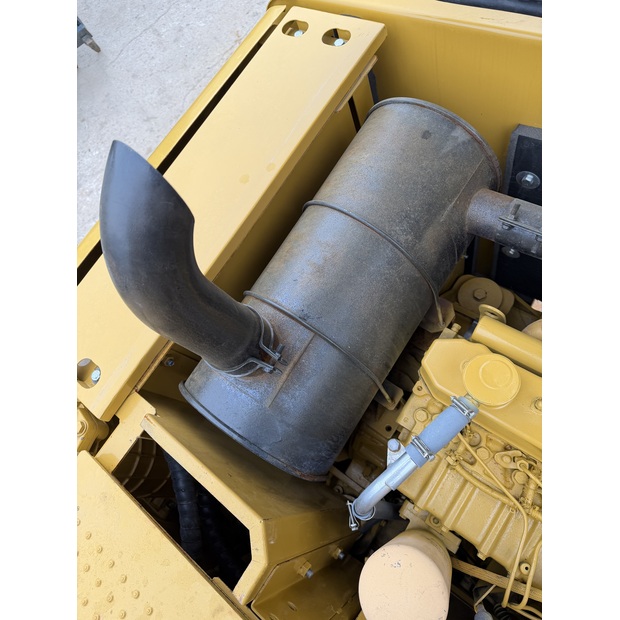 2024 كاتربيلر 323DL-45864780