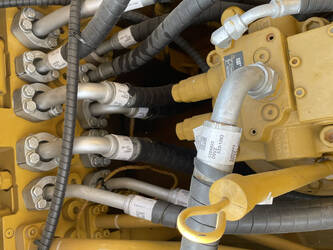 2024-caterpillar-323-1429844-45864821