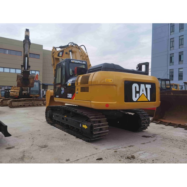 2023 Caterpillar 330D-45864920
