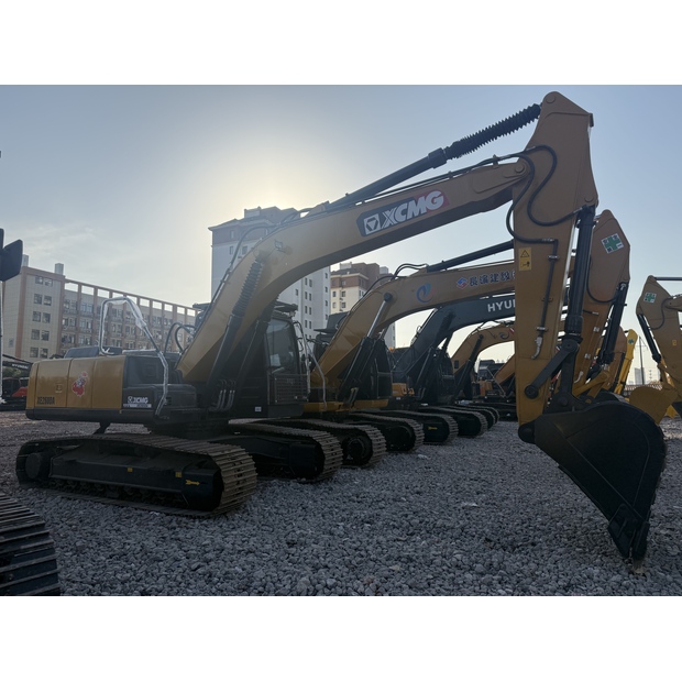 2025 اكس سي ام جي XE260DA-45864952