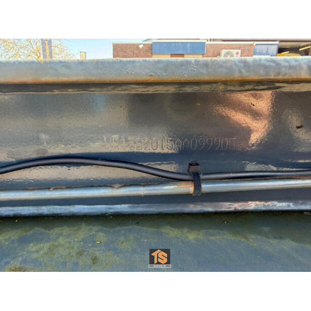 2003 فان هوول 3B2015-45865133