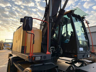 2016-volvo-ewr150e-1429869-45865489