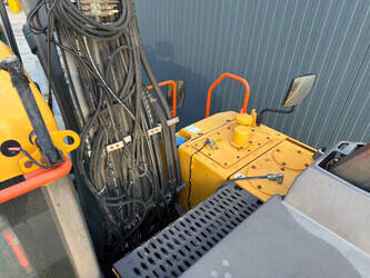 2016-volvo-ewr150e-1429869-45865505