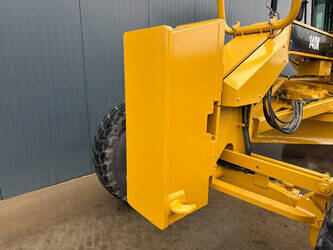 2018-caterpillar-140k-1429891-45866479