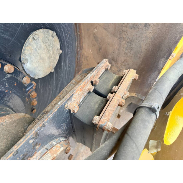 2019 بوماج BW213D-5-45867309