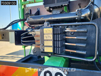 2014-mercedes-benz-arocs-2636-1429914-45867504