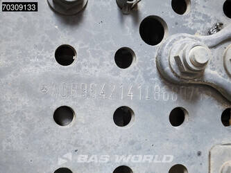 2014-mercedes-benz-arocs-2636-1429914-45867534