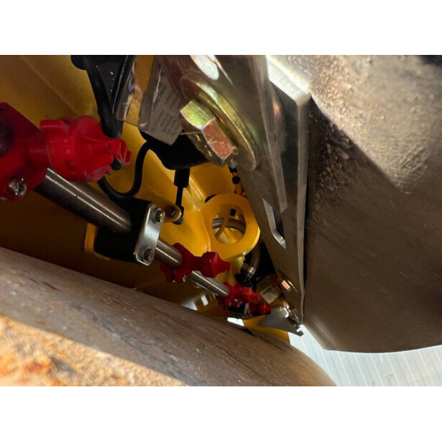 2024 بوماج BW100AD-5-45867793