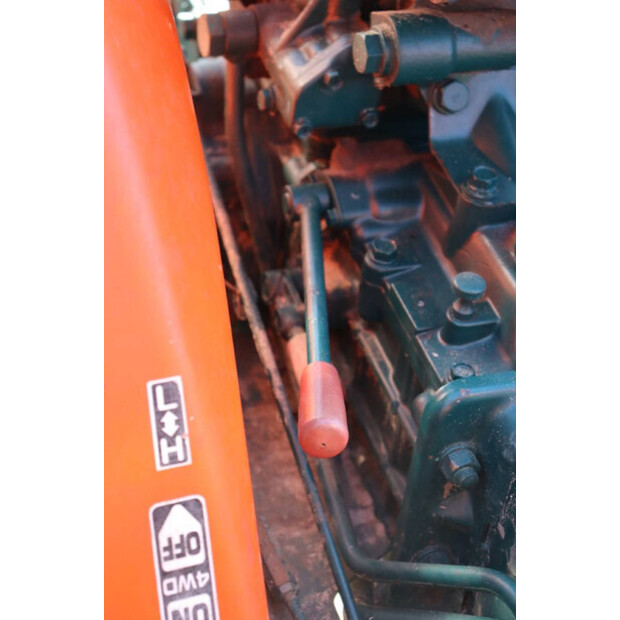 KUBOTA B1400DT-45868507