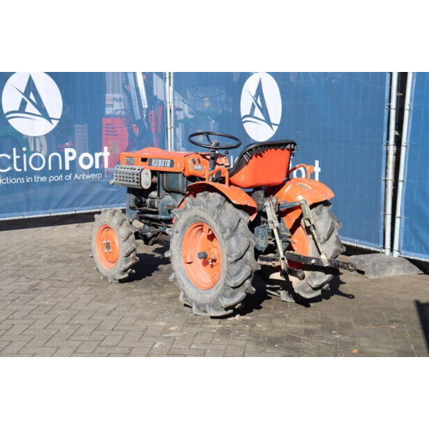 KUBOTA B7000-45868736