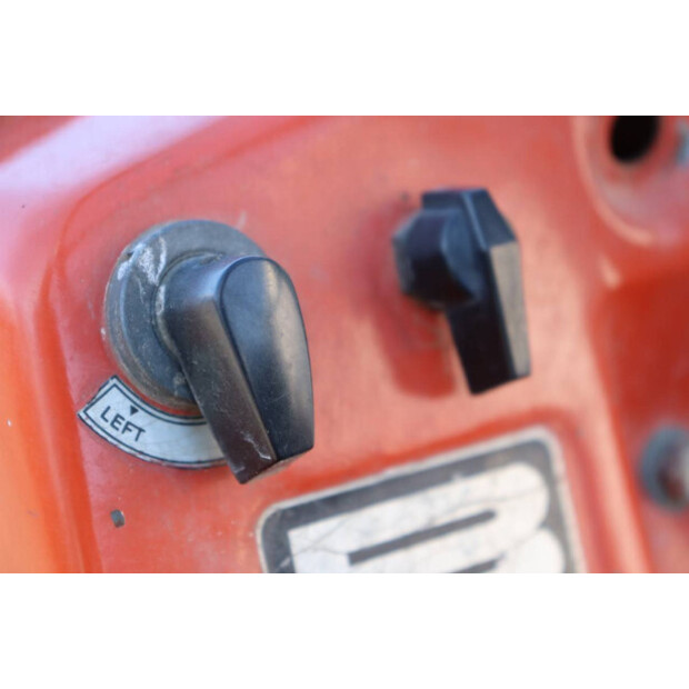 KUBOTA B7000-45868770