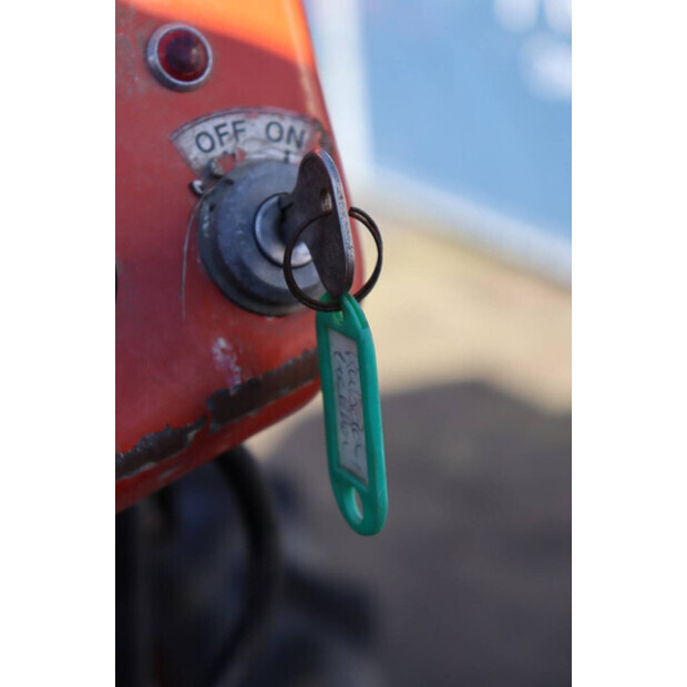 KUBOTA B7000-45868773