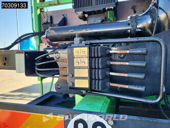 2014-mercedes-benz-arocs-2636-1429914-45869929