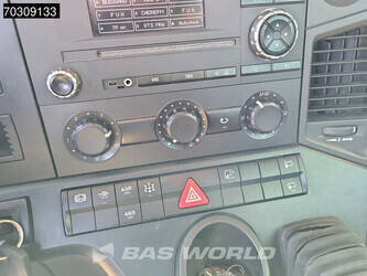 2014-mercedes-benz-arocs-2636-1429914-45869946