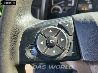 2014-mercedes-benz-arocs-2636-1429914-45869948